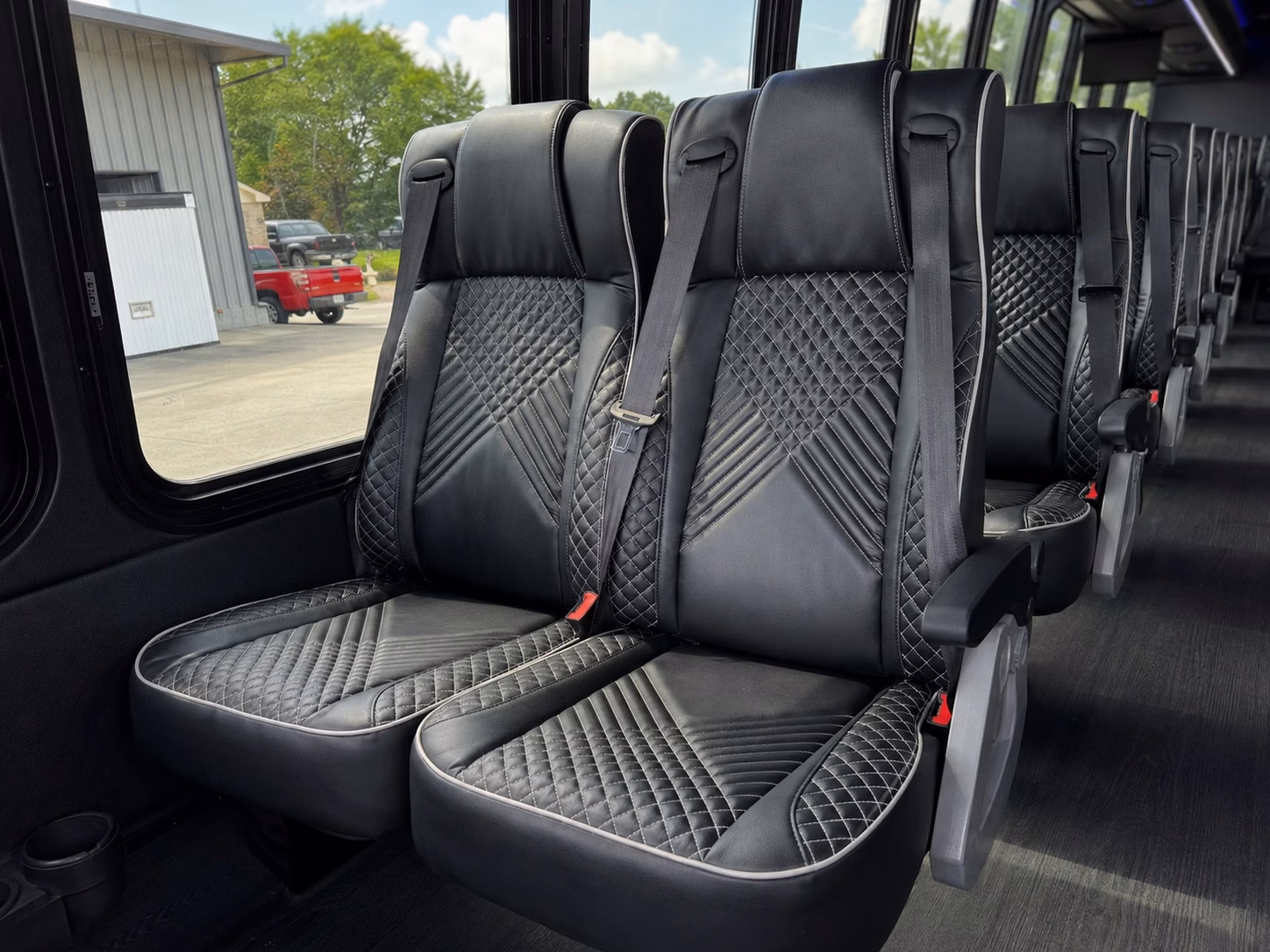 planning fan bus transportation to dodger stadium or sofi stadium from oxnard