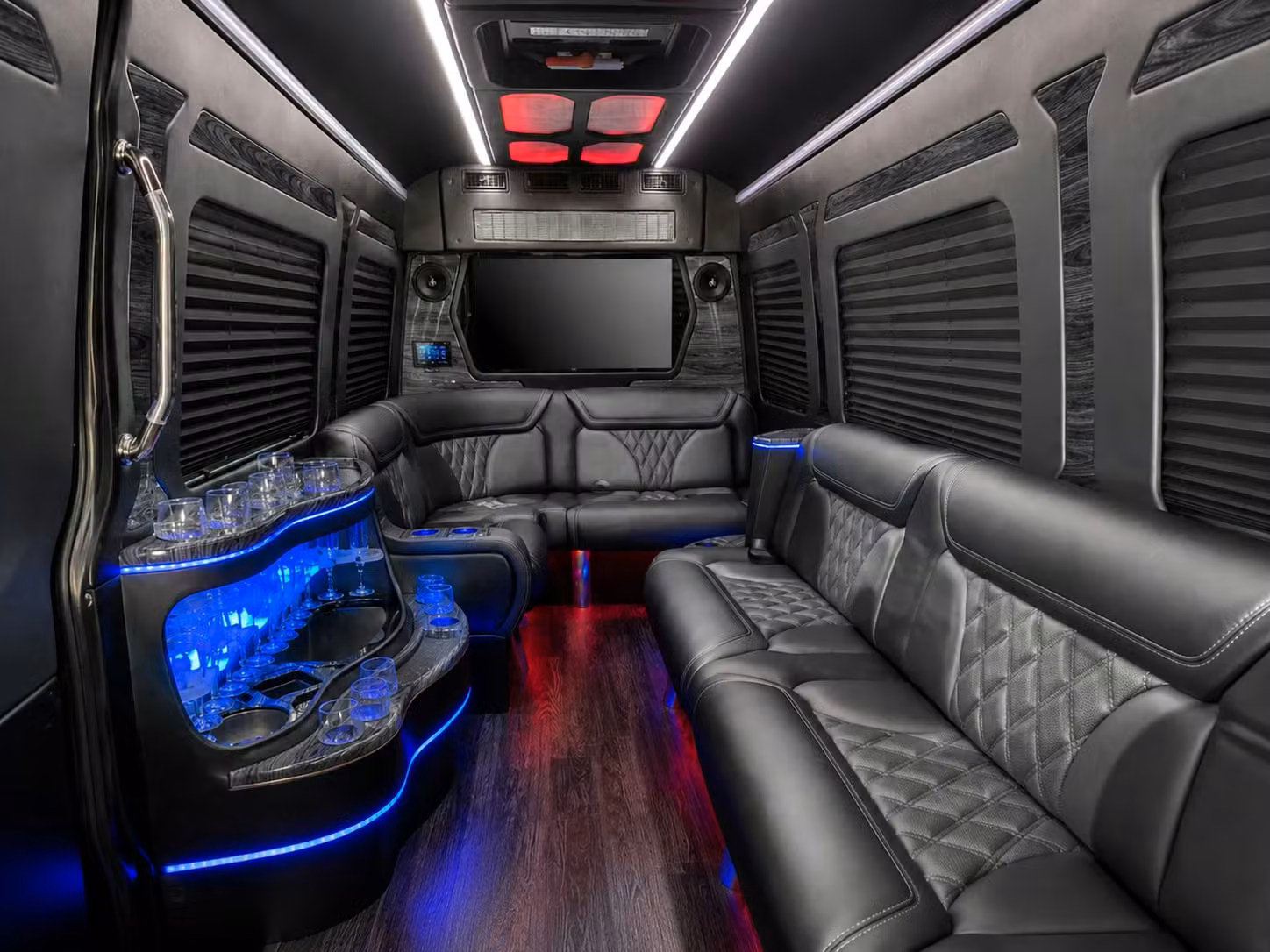 shuttle employees to the oxnard business park and corporate campuses with zero hassle